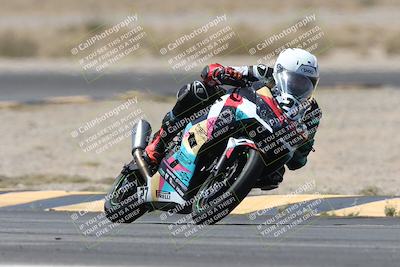 media/Apr-20-2025-CVMA (Sun) [[39090e8767]]/Race 11-500-350 Supersport (Holeshot)/